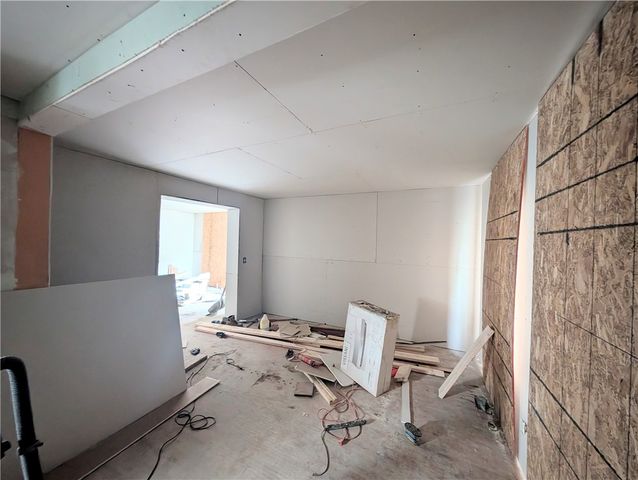 42 Roth Street, Rochester, NY 14621