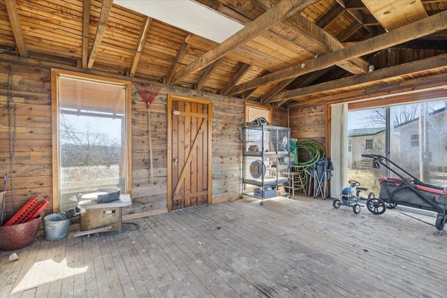 10424 East Business 60, Mountain Grove, MO 65711