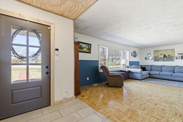 10424 East Business 60, Mountain Grove, MO 65711