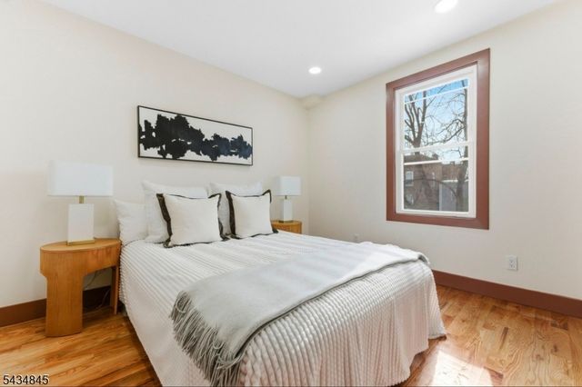 53 Jewett Ave, Jersey City, NJ 07304