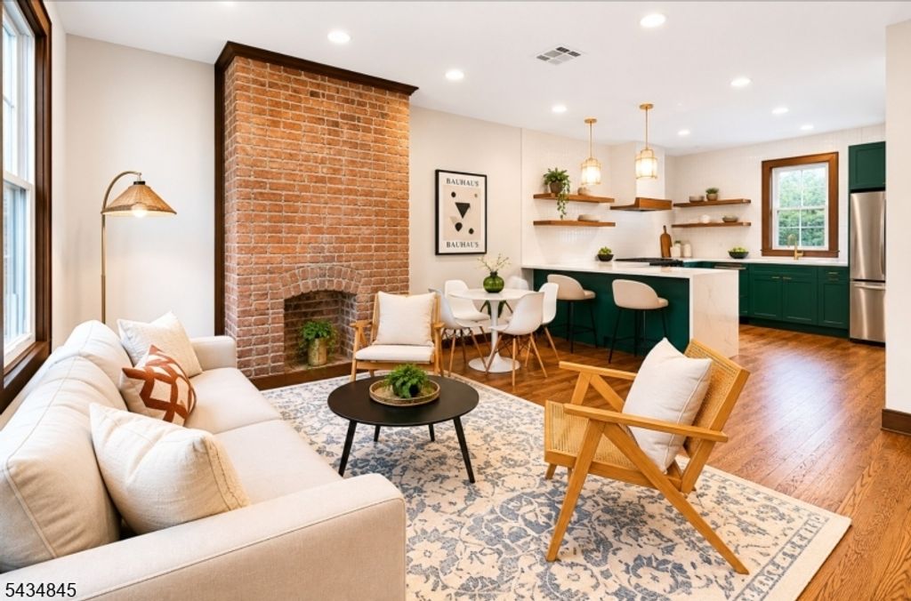 53 Jewett Ave, Jersey City, NJ 07304