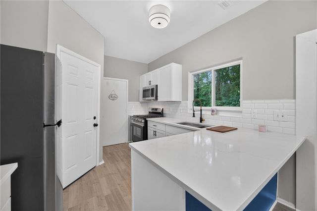 6229 Marbut Farms Lane, Lithonia, GA 30058