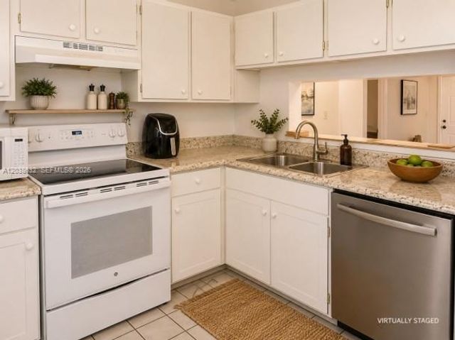 1044 S Independence Drive 1044L, Homestead, FL 33034