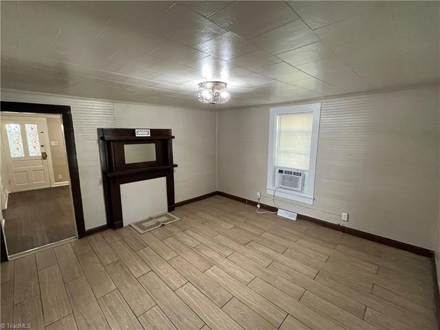 3912 Overdale Road, Winston-salem, NC 27107