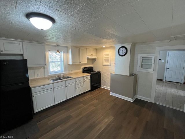 3912 Overdale Road, Winston-salem, NC 27107