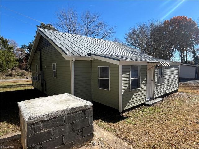 3912 Overdale Road, Winston-salem, NC 27107