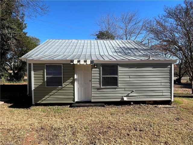 3912 Overdale Road, Winston-salem, NC 27107