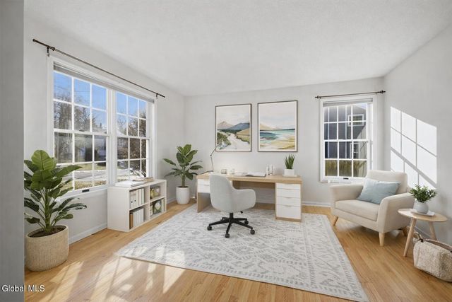 16 Coventry Drive, Clifton Park, NY 12065