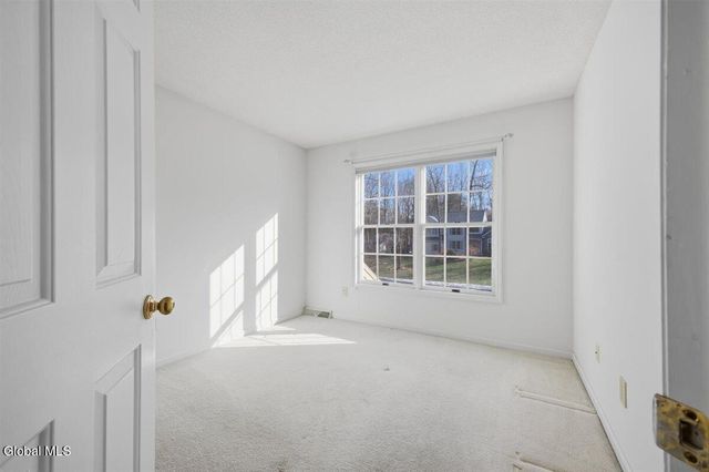 16 Coventry Drive, Clifton Park, NY 12065