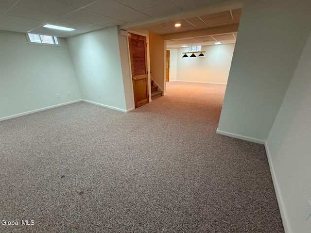 16 Coventry Drive, Clifton Park, NY 12065