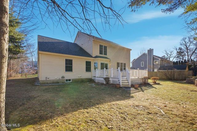 16 Coventry Drive, Clifton Park, NY 12065