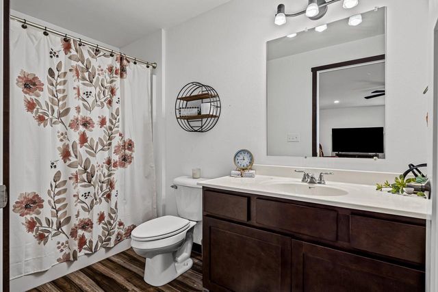1816 Prairie PLACE, Holmen, WI 54636