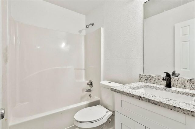 4605 Ravenwood Loop, Union City, GA 30291