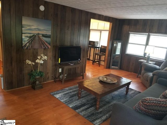 325 Lakewood Drive, Townville, SC 29689