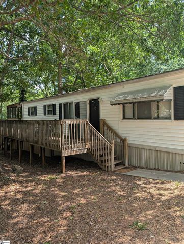 325 Lakewood Drive, Townville, SC 29689