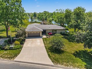 47233 CR 380, Columbia Twp, MI 49056