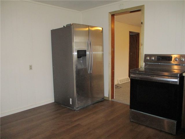 132 Armour St, Centerville, PA 15358