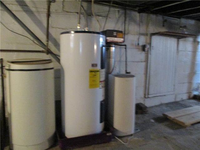 132 Armour St, Centerville, PA 15358