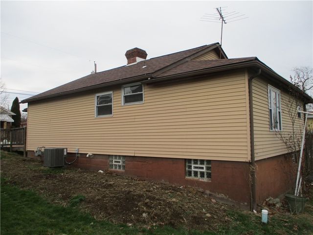 132 Armour St, Centerville, PA 15358