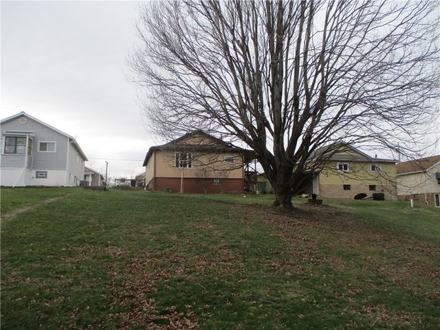 132 Armour St, Centerville, PA 15358