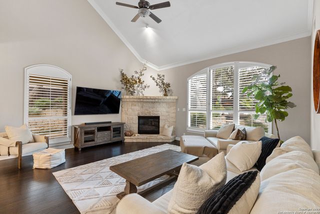 411 Cadence Hill, San Antonio, TX 78260