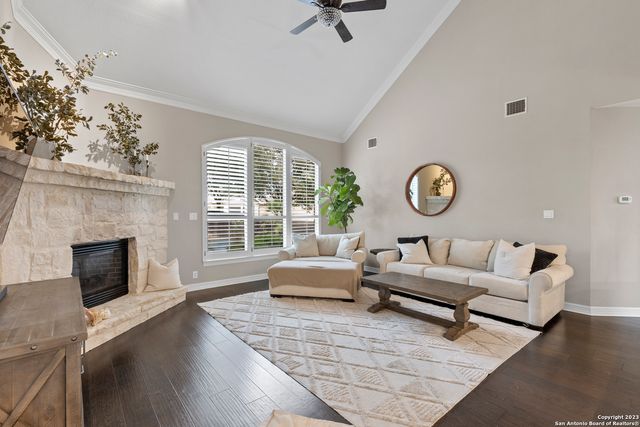 411 Cadence Hill, San Antonio, TX 78260