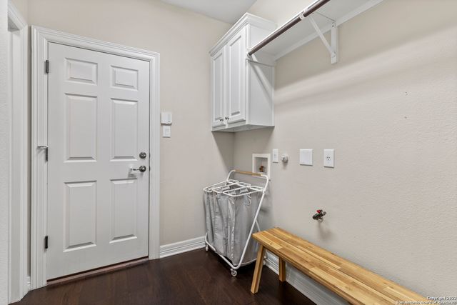 411 Cadence Hill, San Antonio, TX 78260