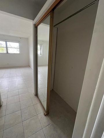 1380 NW 43rd Terrace 208, Lauderhill, FL 33313