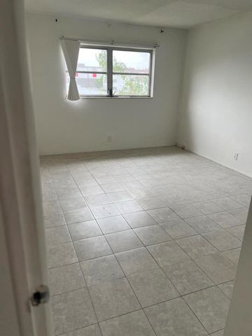 1380 NW 43rd Terrace 208, Lauderhill, FL 33313