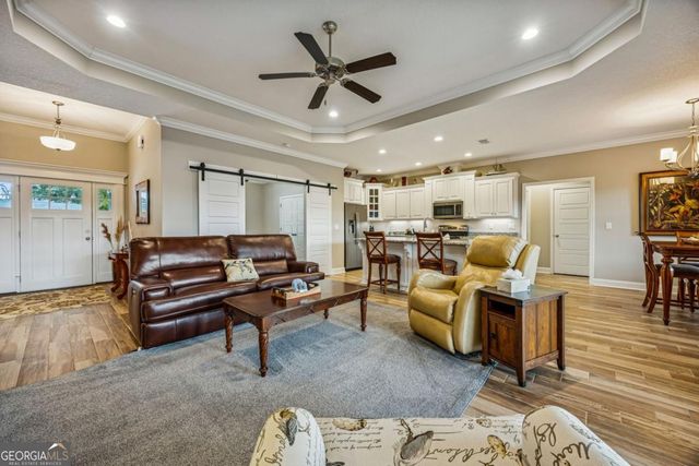 15 W Deerwood Circle, Woodbine, GA 31569