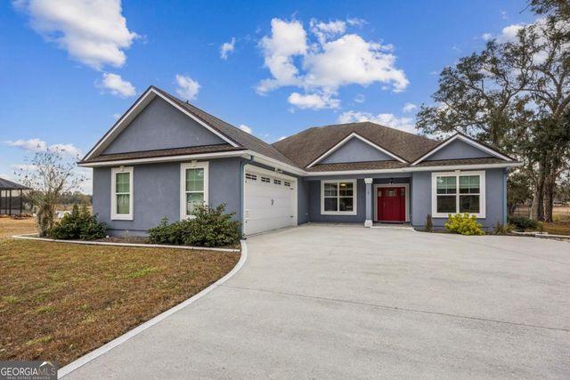 15 W Deerwood Circle, Woodbine, GA 31569