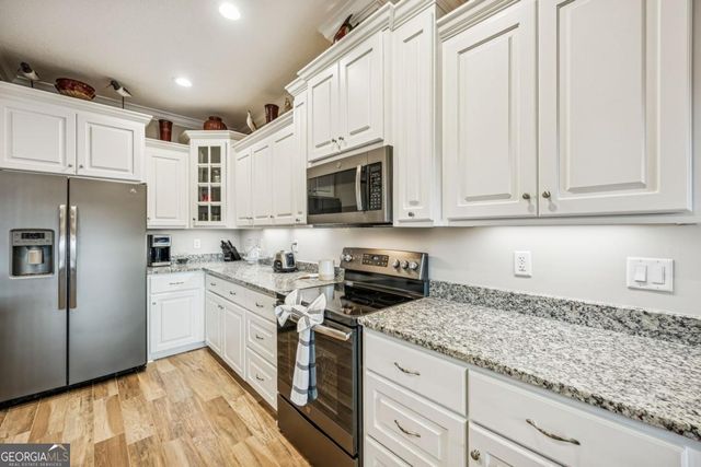 15 W Deerwood Circle, Woodbine, GA 31569