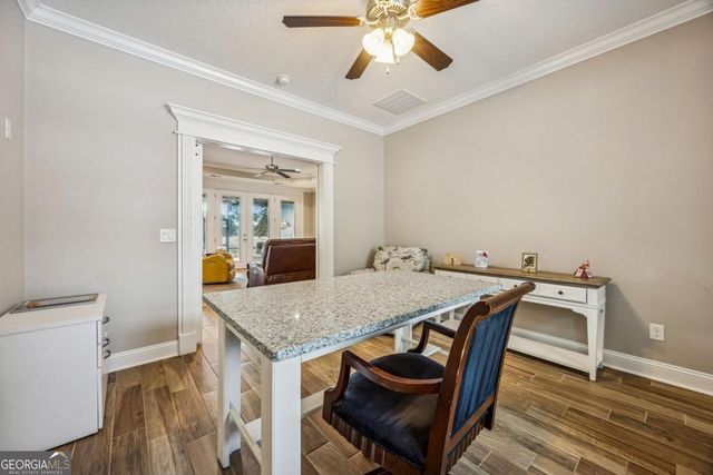 15 W Deerwood Circle, Woodbine, GA 31569