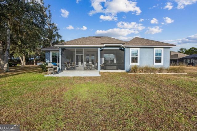 15 W Deerwood Circle, Woodbine, GA 31569