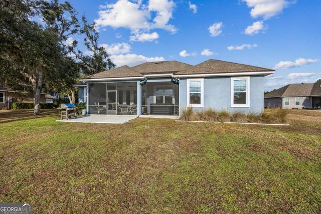 15 W Deerwood Circle, Woodbine, GA 31569