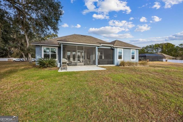 15 W Deerwood Circle, Woodbine, GA 31569