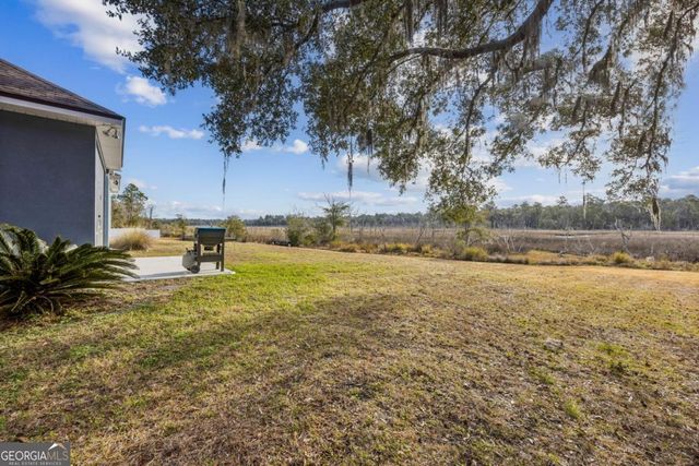 15 W Deerwood Circle, Woodbine, GA 31569