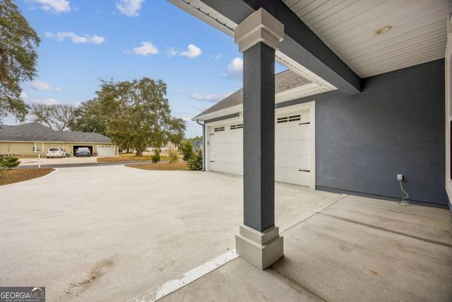 15 W Deerwood Circle, Woodbine, GA 31569