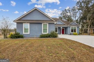 15 W Deerwood Circle, Woodbine, GA 31569