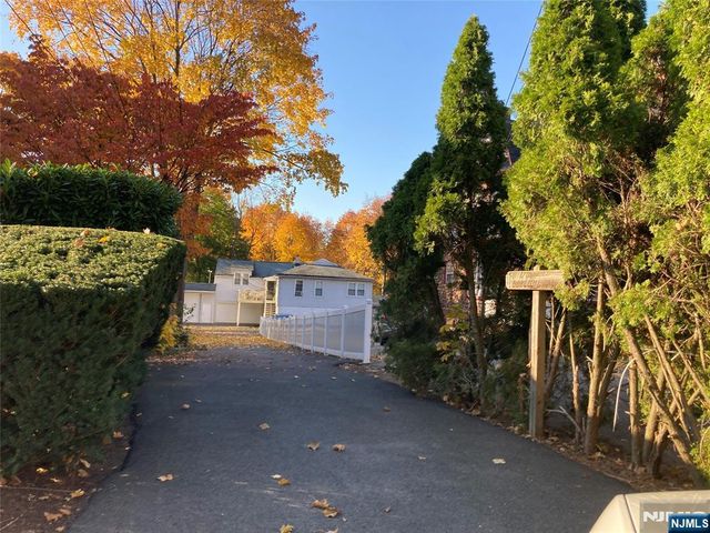 118 Doremus Avenue C, Ridgewood, NJ 07450