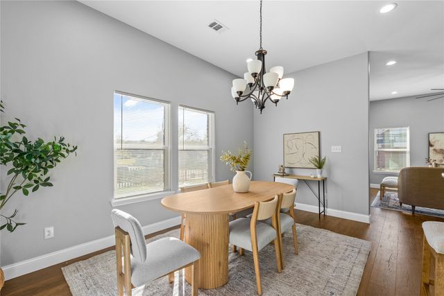 3301 Hanger Avenue, Fort Worth, TX 76105