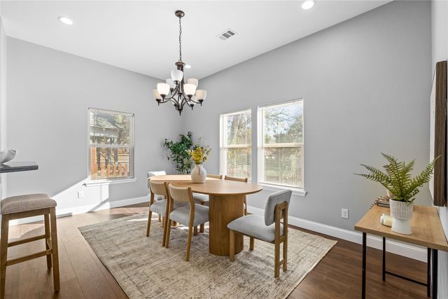 3301 Hanger Avenue, Fort Worth, TX 76105