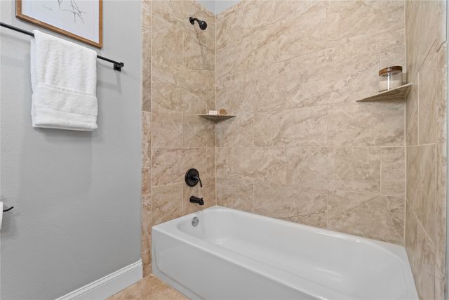 3301 Hanger Avenue, Fort Worth, TX 76105