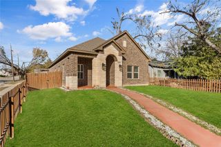 3301 Hanger Avenue, Fort Worth, TX 76105