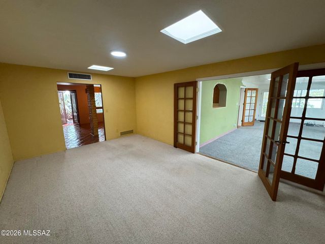 9282 E Indio Place, Tucson, AZ 85749