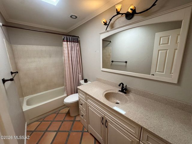 9282 E Indio Place, Tucson, AZ 85749