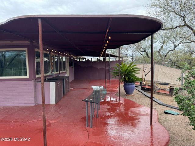 9282 E Indio Place, Tucson, AZ 85749