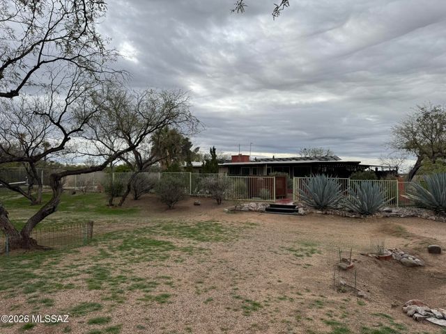 9282 E Indio Place, Tucson, AZ 85749