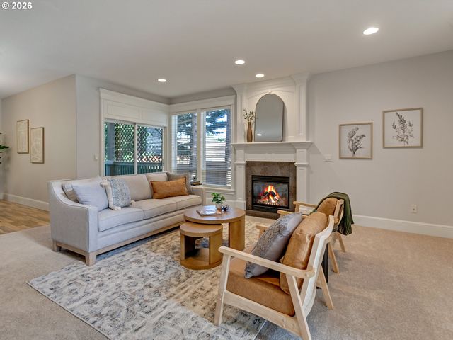 6345 CAUFIELD St, West Linn, OR 97068
