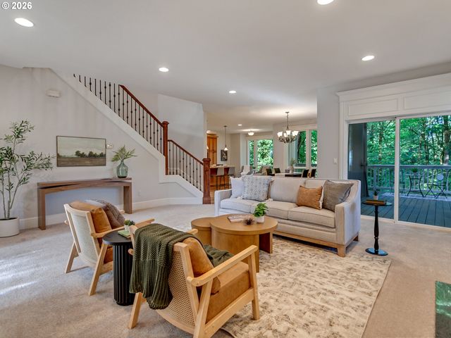 6345 CAUFIELD St, West Linn, OR 97068